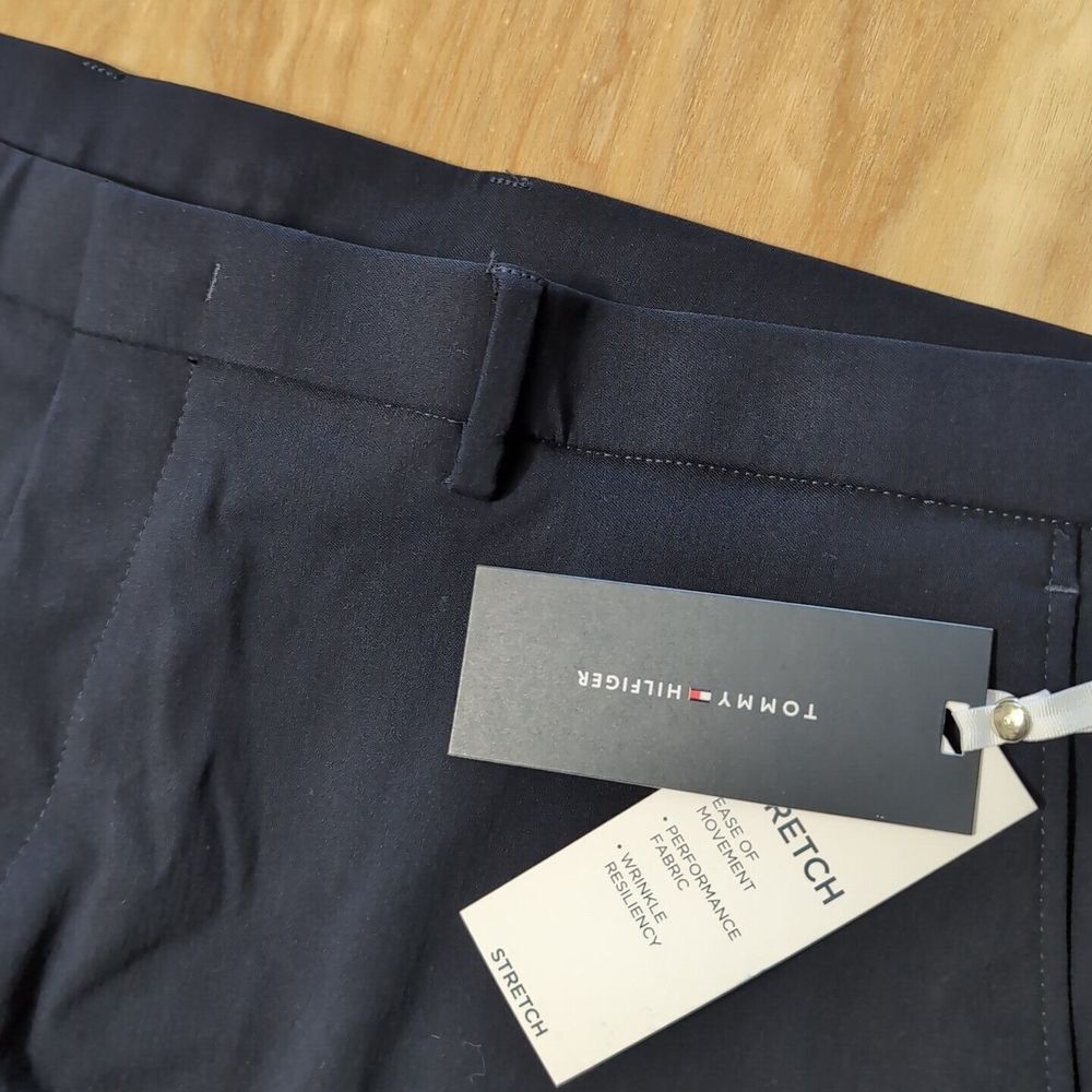 NEW Tommy‎ Hilfiger Nylon Spandex Men's Stretch Slacks Pants 40w x 32L Navy Blue